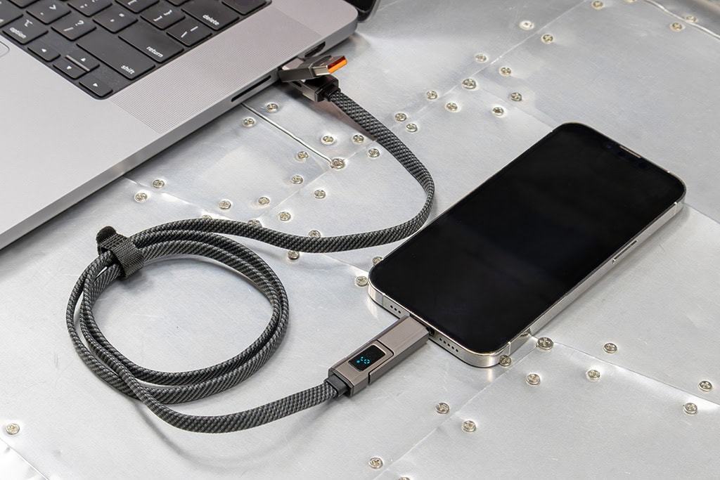 THOR ECO 65W Dijital Göstergeli Hızlı Data ve Şarj Kablosu